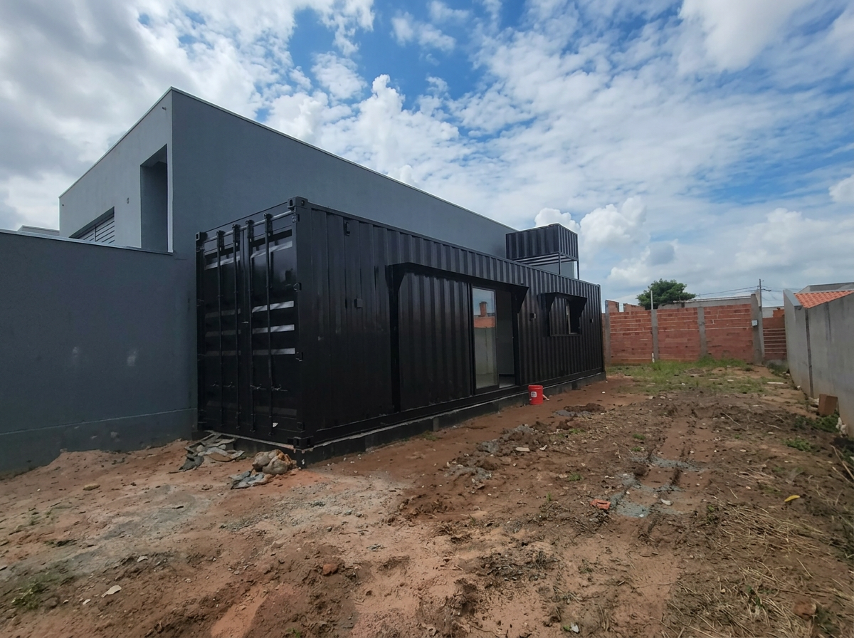 Container 30m² Plus Closet Black